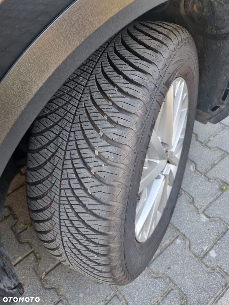 Volkswagen T-Roc 1.0 TSI - 28