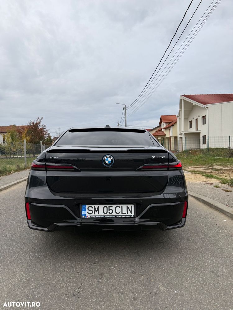 BMW Seria 7 750e xDrive AT PHEV - 7
