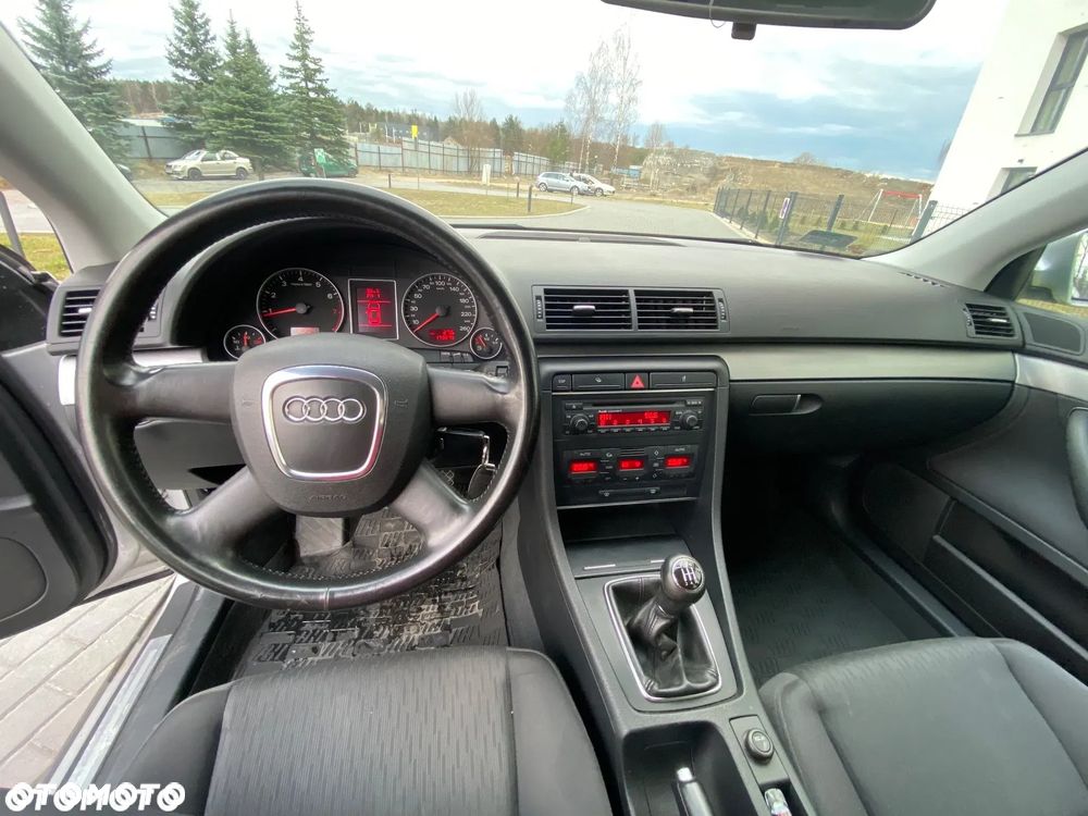 Audi A4 Limousine - 38