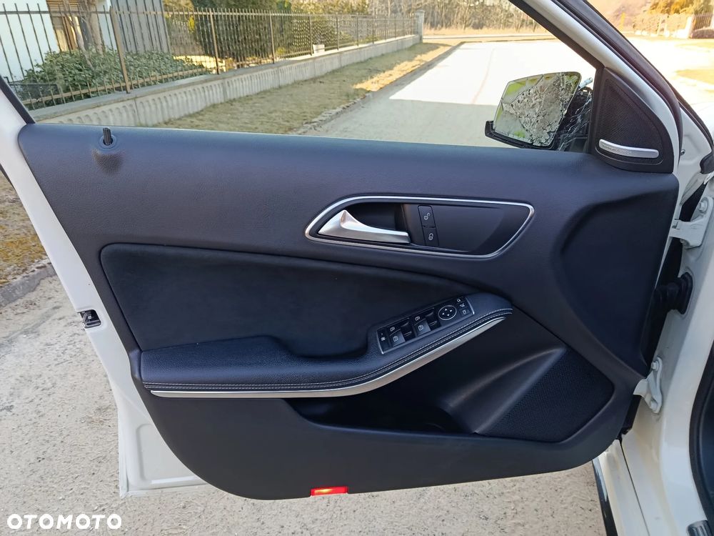 Mercedes-Benz Klasa A 250 Motorsport Edition - 12