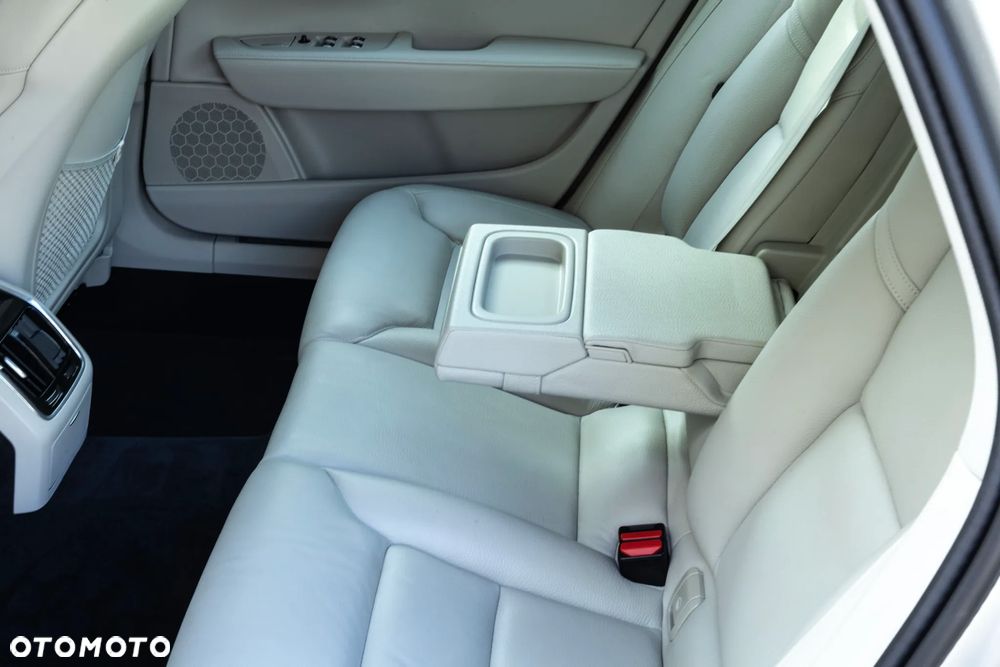 Volvo S90 T5 Momentum - 18