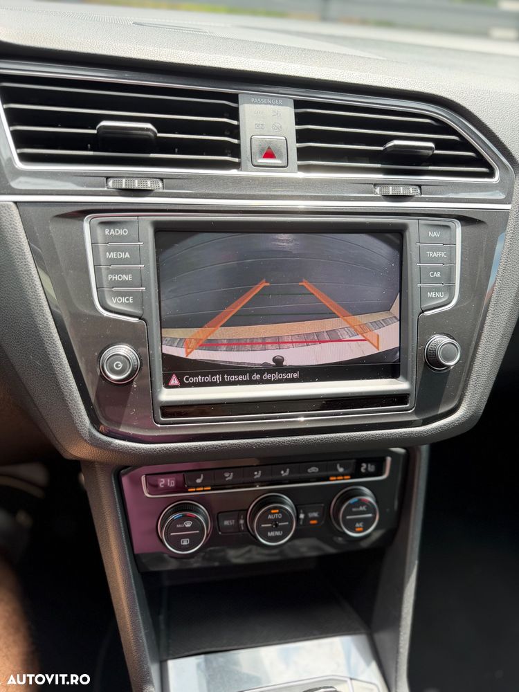 Volkswagen Tiguan - 10
