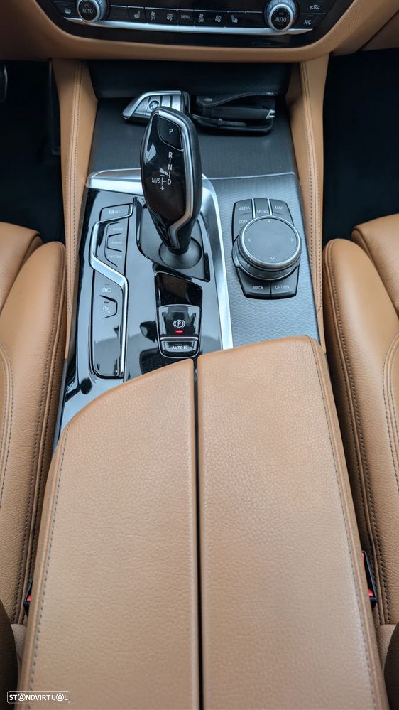 BMW 530 e - 19