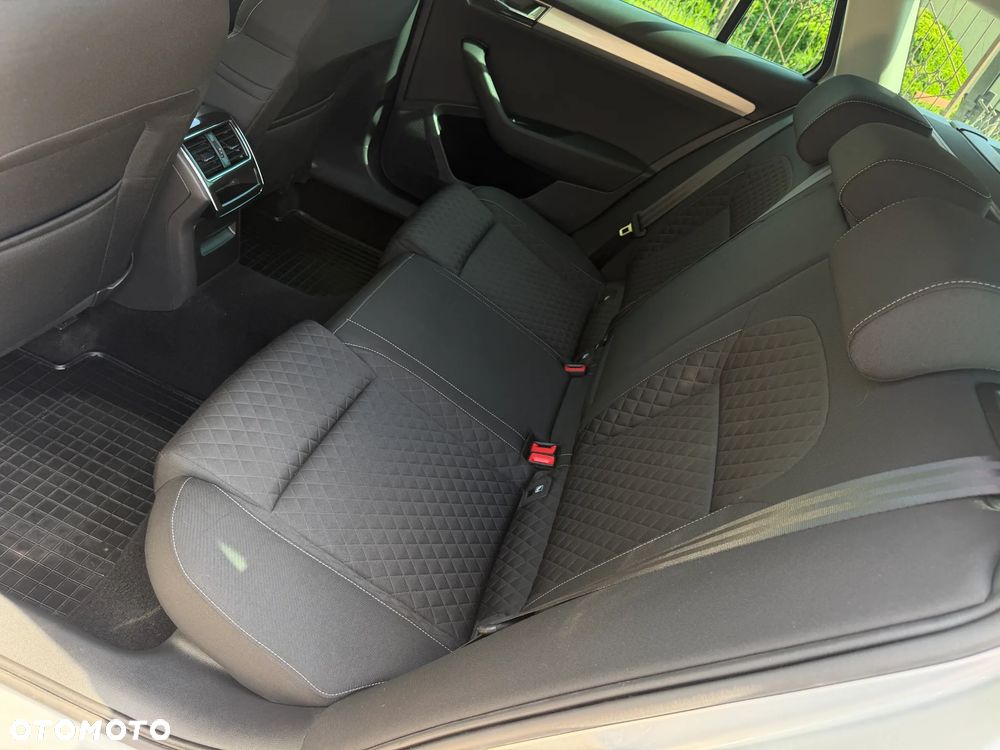 Skoda Superb 2.0 TDI SCR Ambition DSG - 33