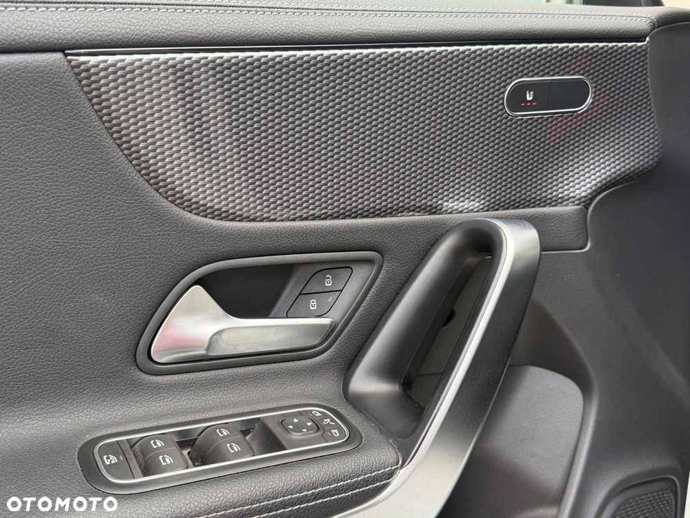 Mercedes-Benz CLA 220 d 4-Matic Progressive 8G-DCT - 23