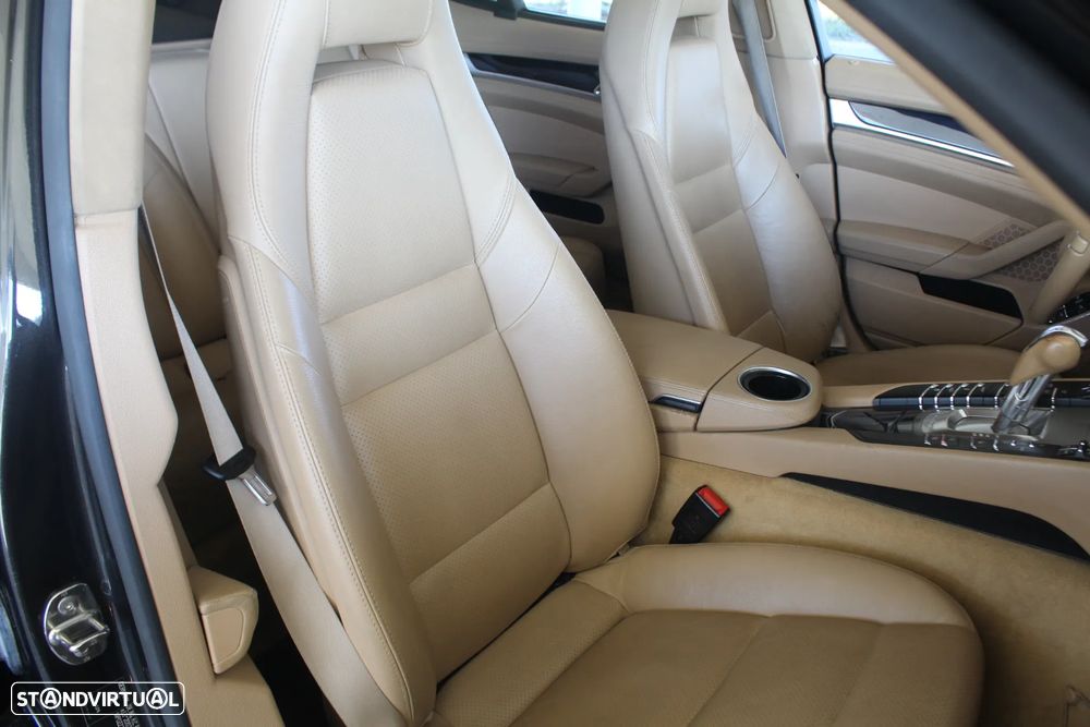 Porsche Panamera Platinum Edition - 41