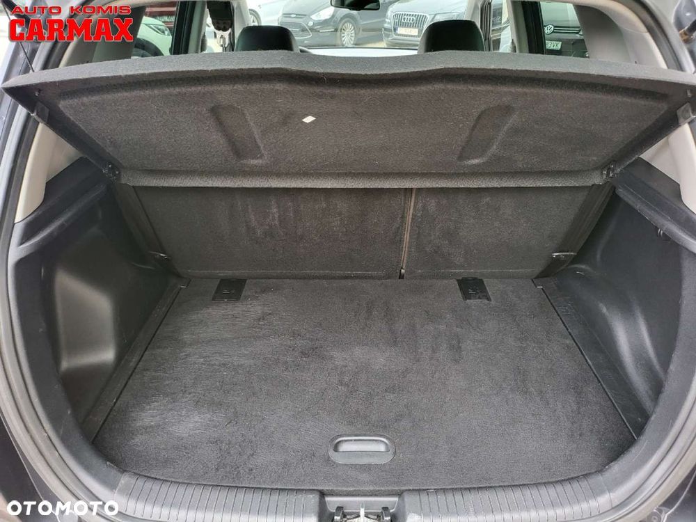 Kia Venga - 29