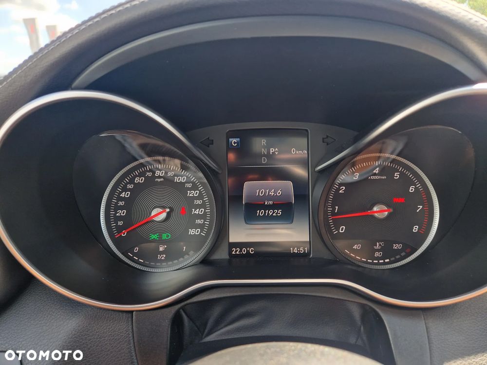 Mercedes-Benz Klasa C 300 T 9G-TRONIC AMG Line - 19