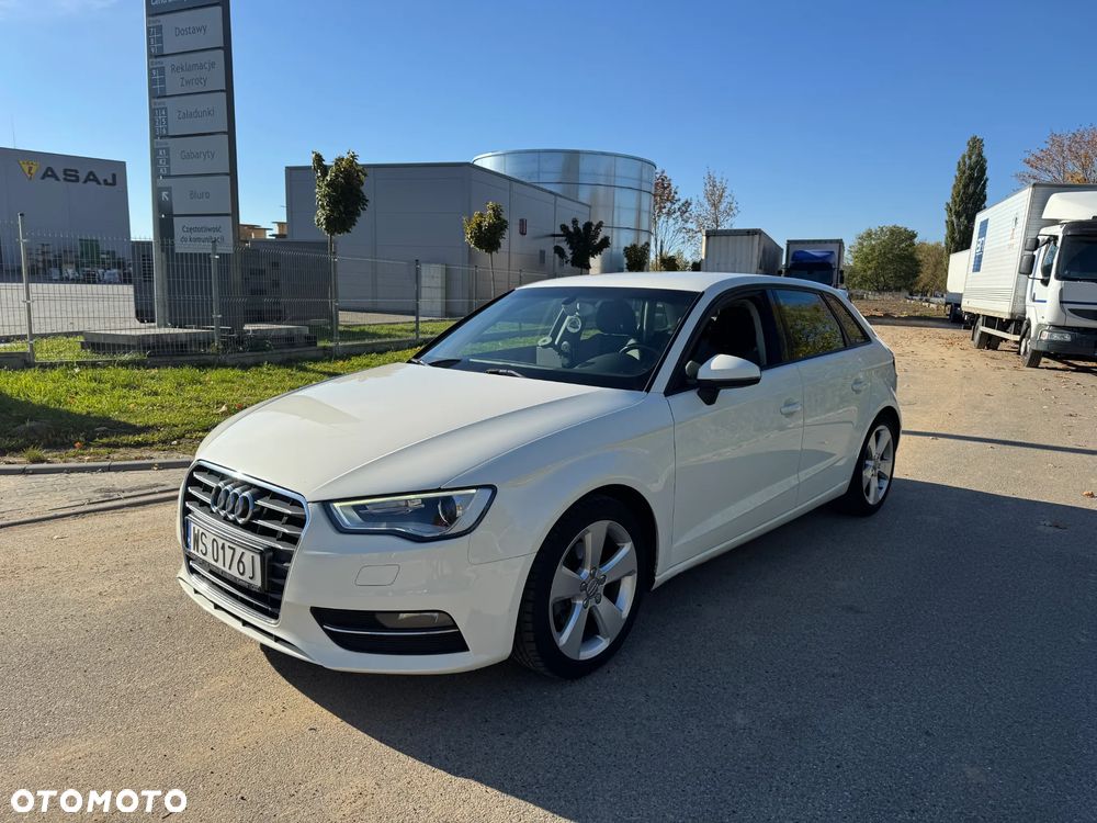 Audi A3 1.6 TDI DPF S tronic Ambiente - 1