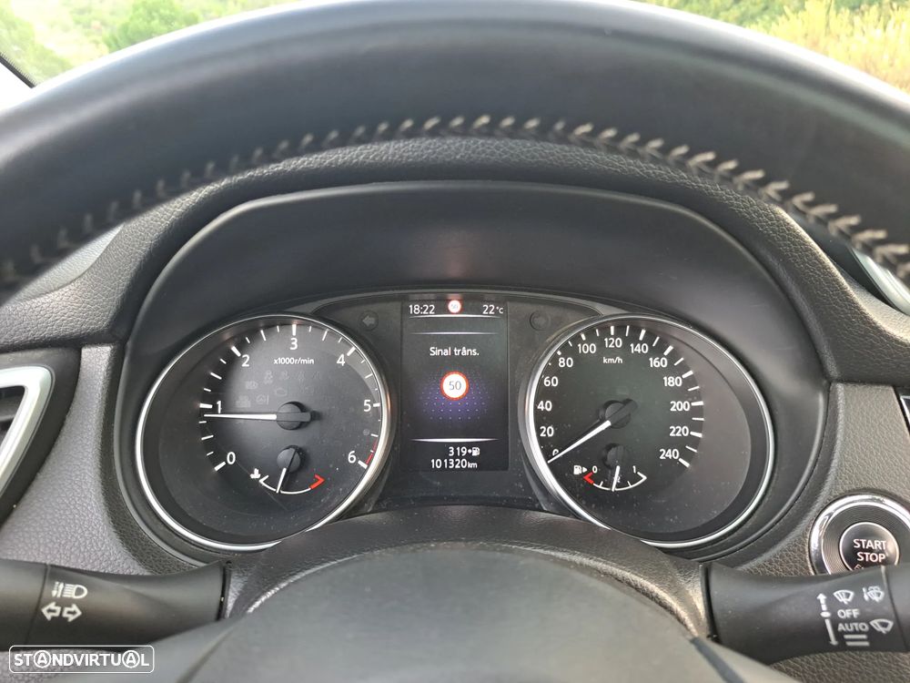 Nissan Qashqai 1.5 dCi N-Connecta J18+Led - 22