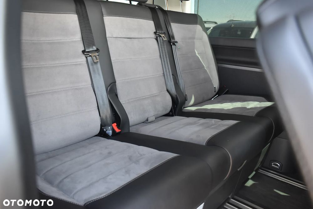 Volkswagen Multivan 6.1 2.0 TDI L1 Highline 4Motion DSG - 17