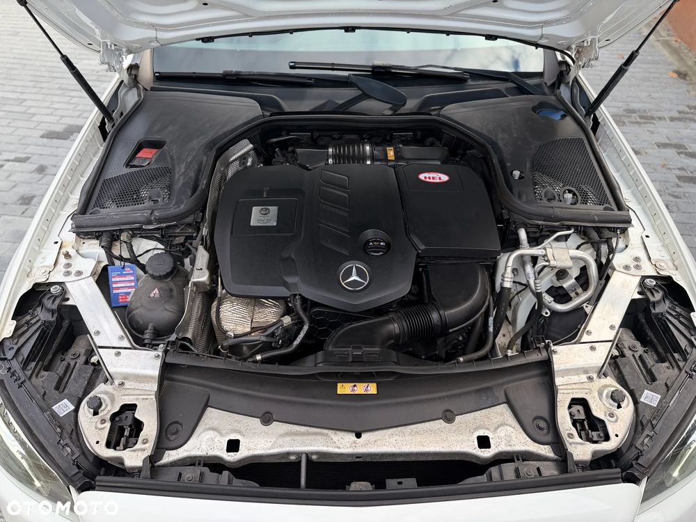 Mercedes-Benz Klasa E 200 d 9G-TRONIC - 28