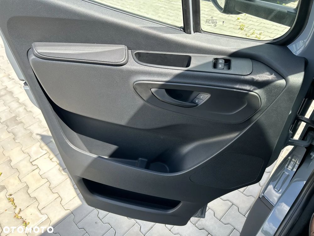 Mercedes-Benz Sprinter 319 CDI Long PRO - 14