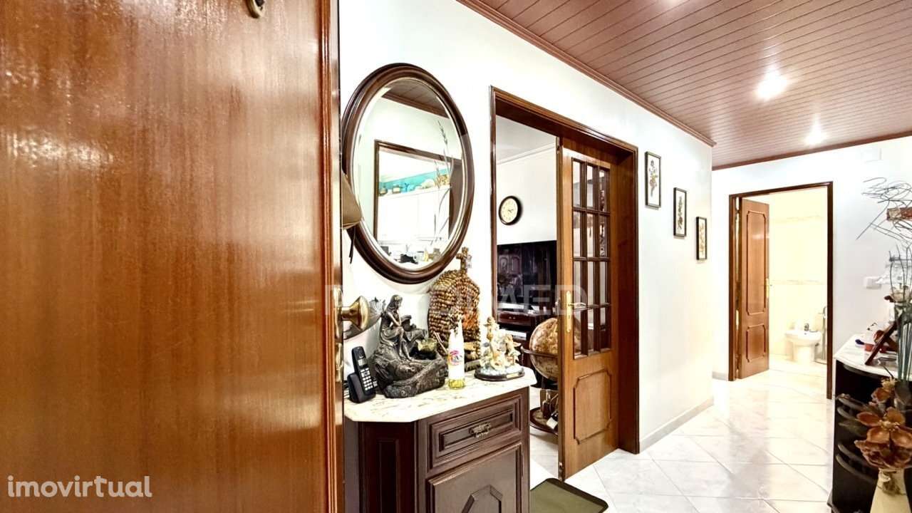 T2 com arrecadação na Quinta do Conde - Grande imagem: 3/23