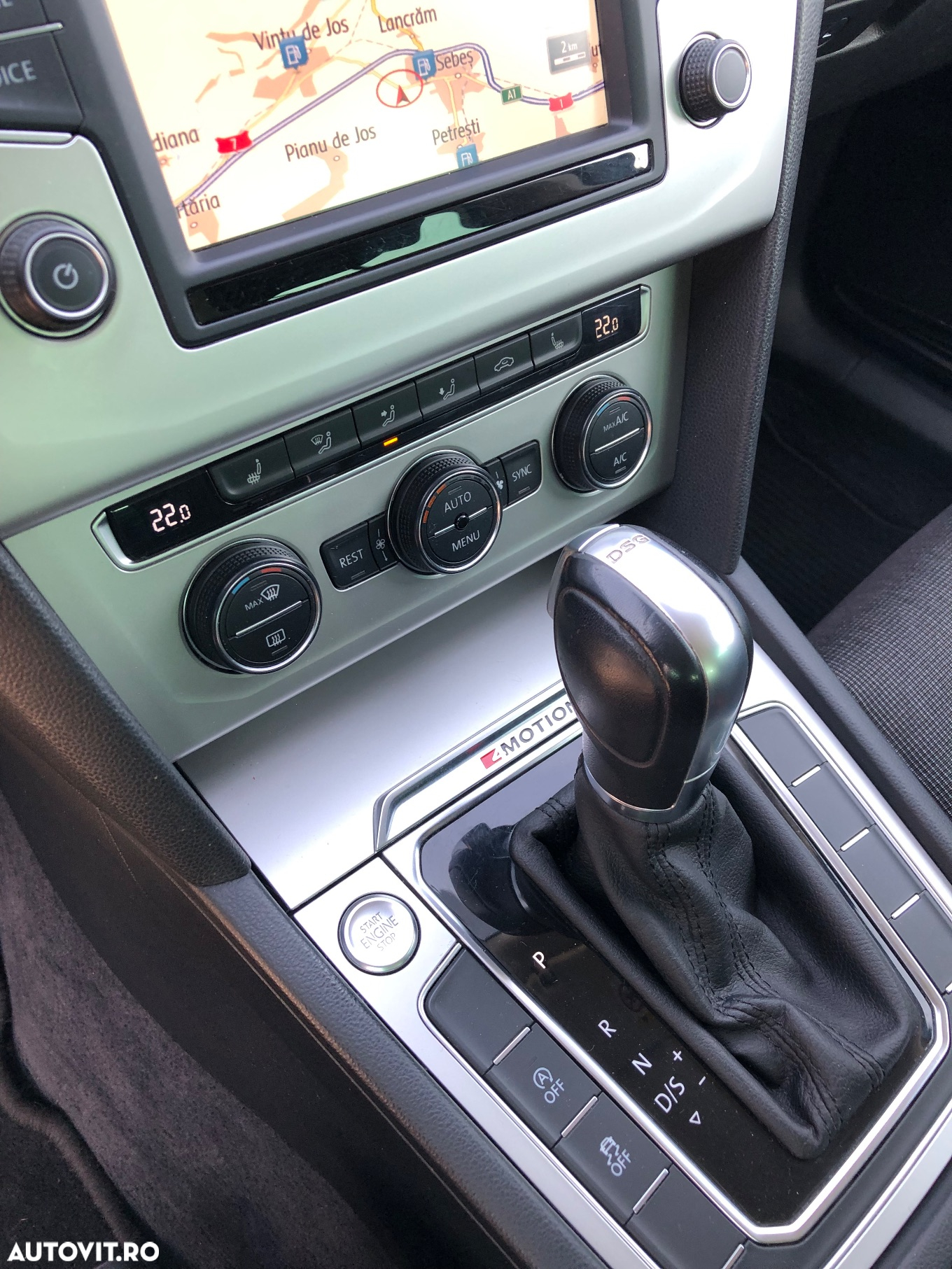 Volkswagen Passat Variant 2.0 TDI DSG 4Motion Highline - 9