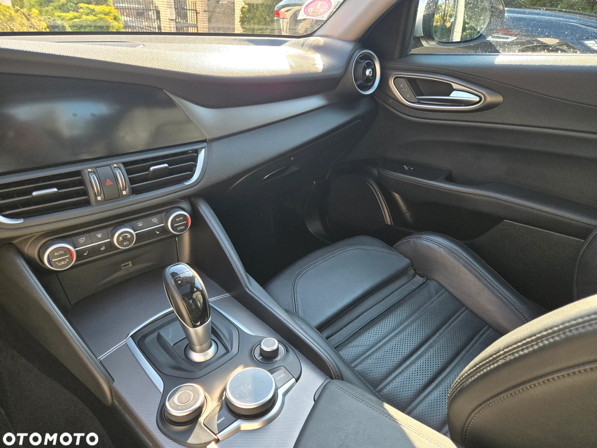 Alfa Romeo Giulia 2.0 Turbo 16V AT8-Q4 Veloce - 18