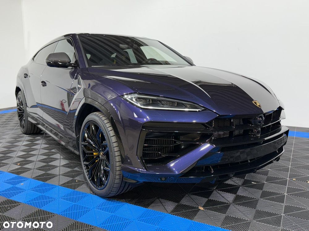 Lamborghini Urus - 14