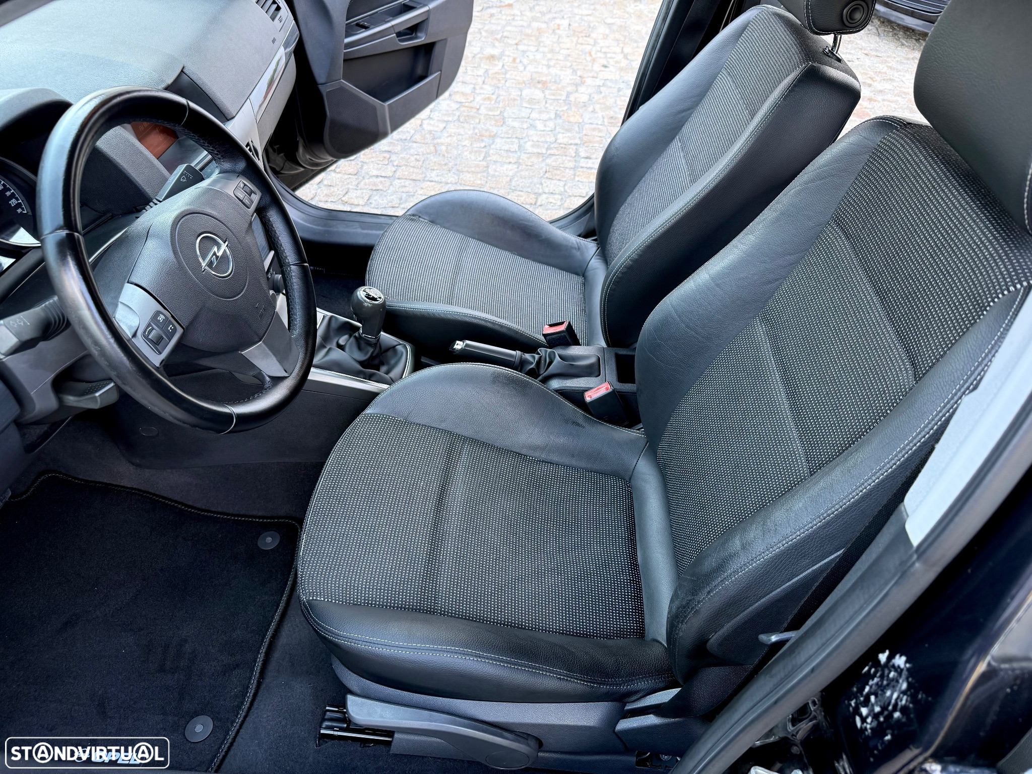 Opel Astra 1.3 CDTi Cosmo - 34