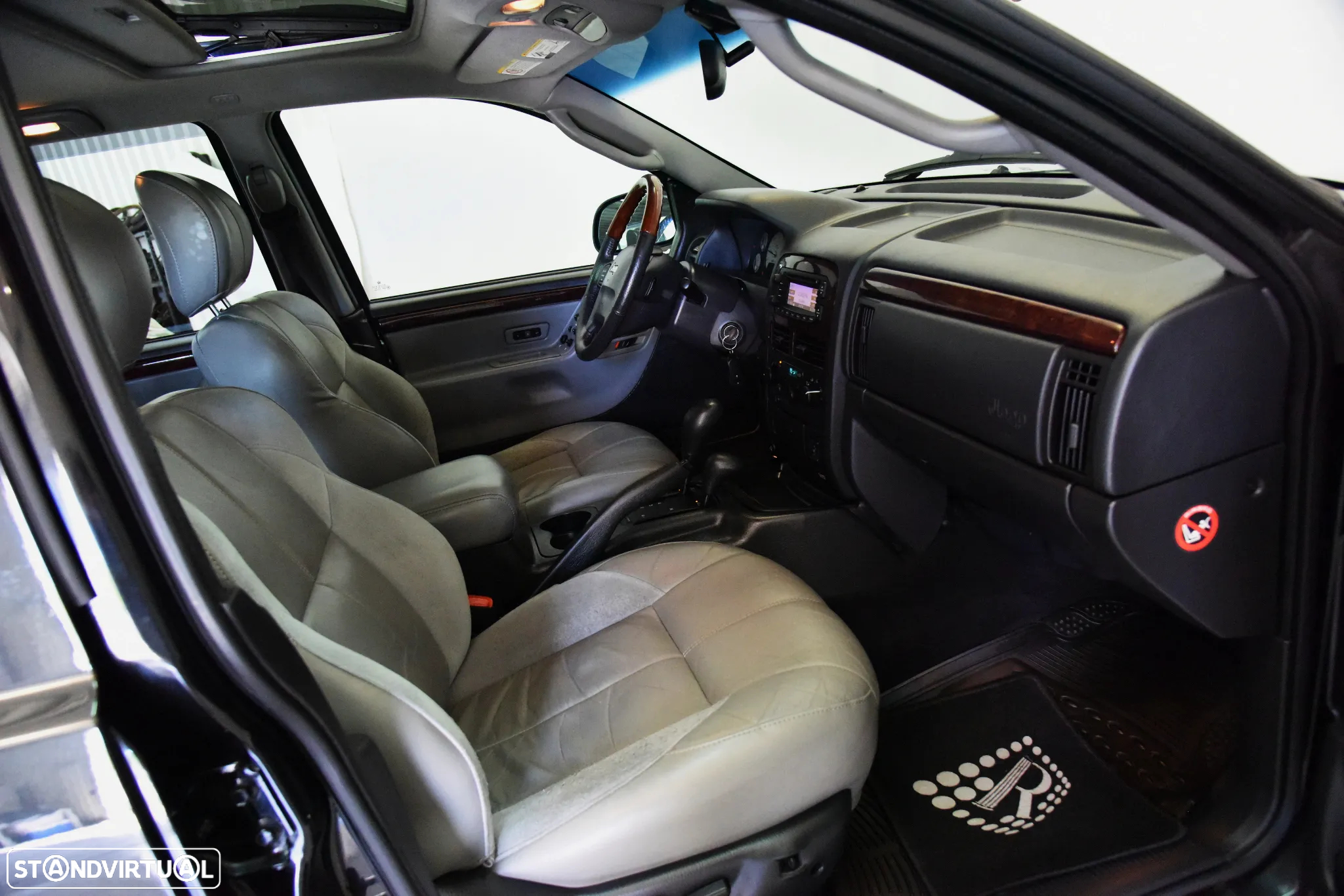 Jeep Grand Cherokee 2.7 CRD Overland - 21
