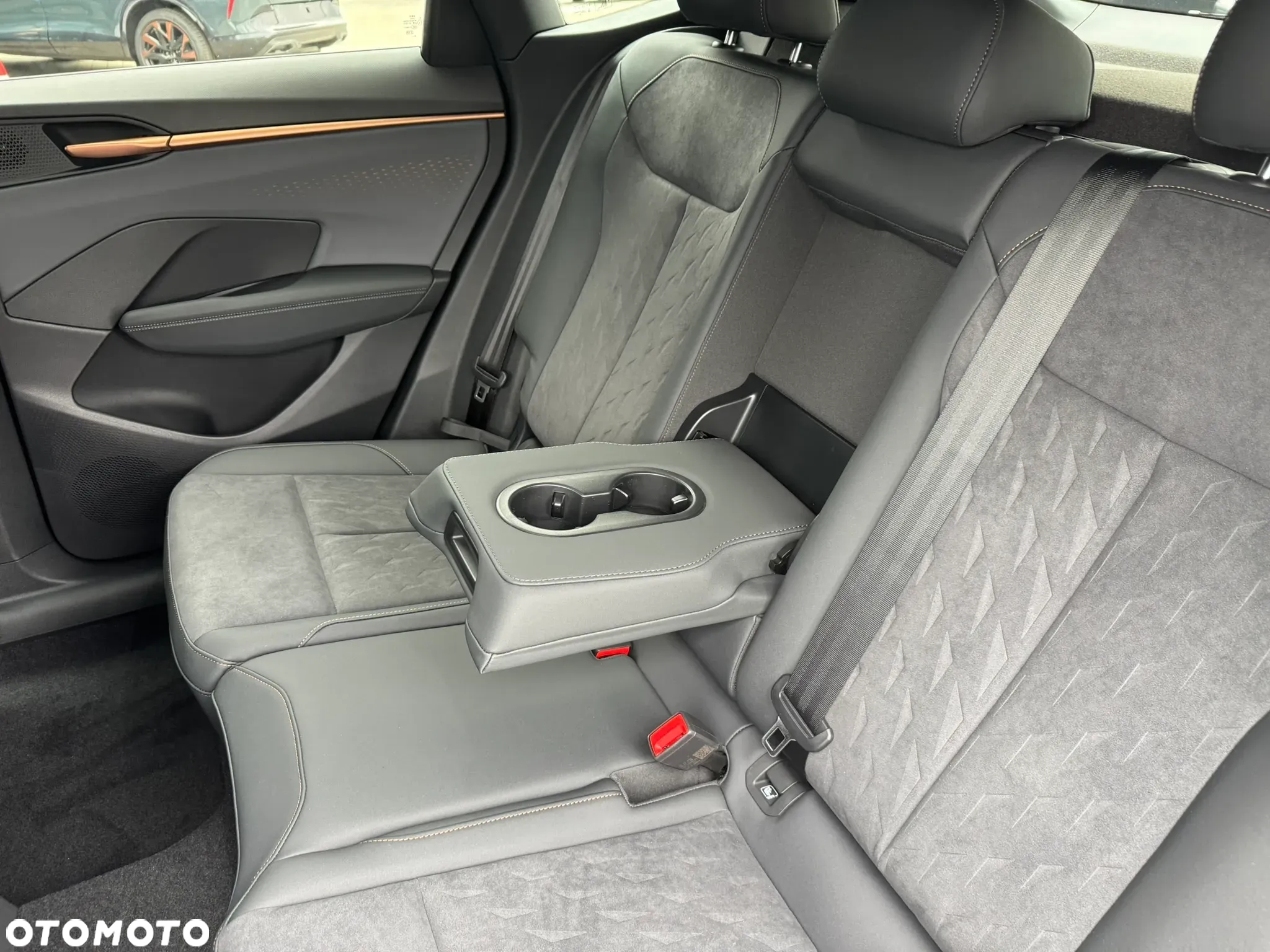 Cupra Terramar 1.5 eTSI mHEV DSG - 12