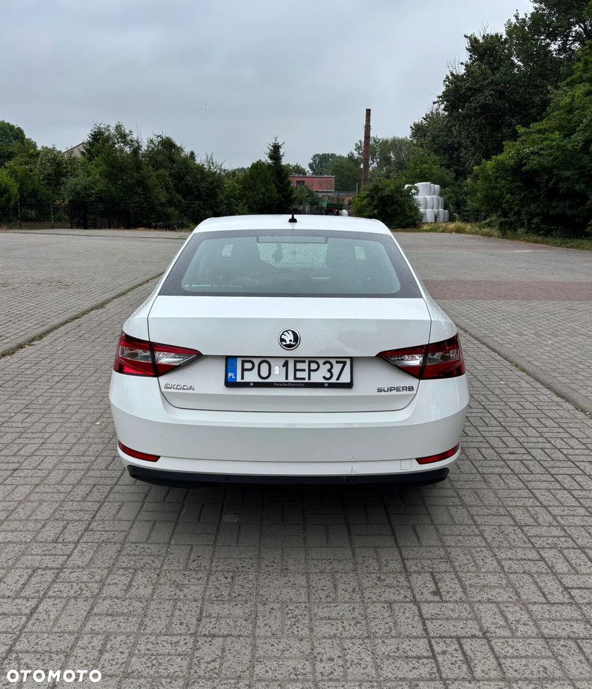 Skoda Superb 1.4 TSI Ambition - 9