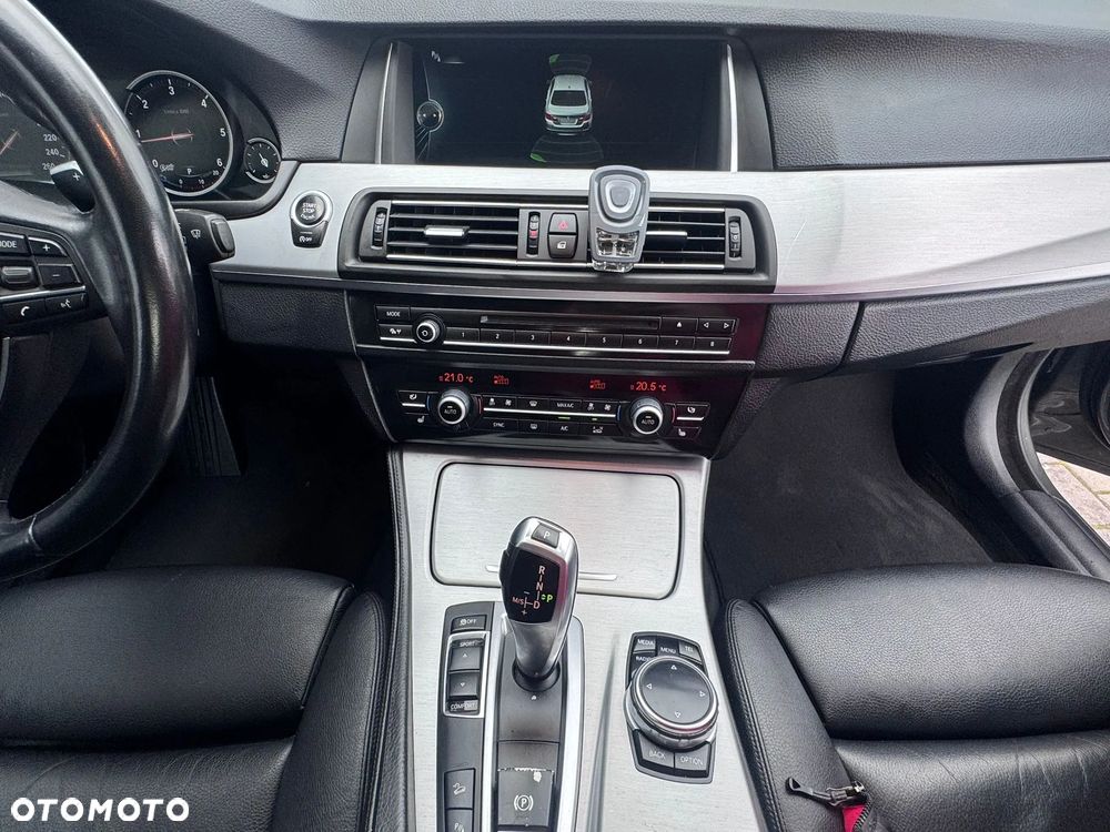 BMW Seria 5 520d xDrive Luxury Line - 35