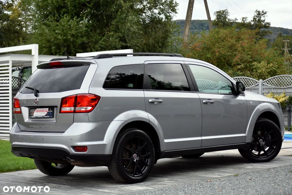 Fiat Freemont 2.0 Multijet 16V DPF Automatik Allrad Black Code - 19