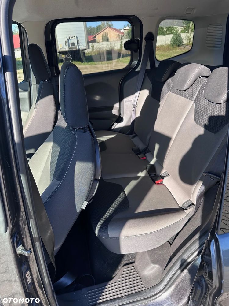 Ford Tourneo Courier - 9