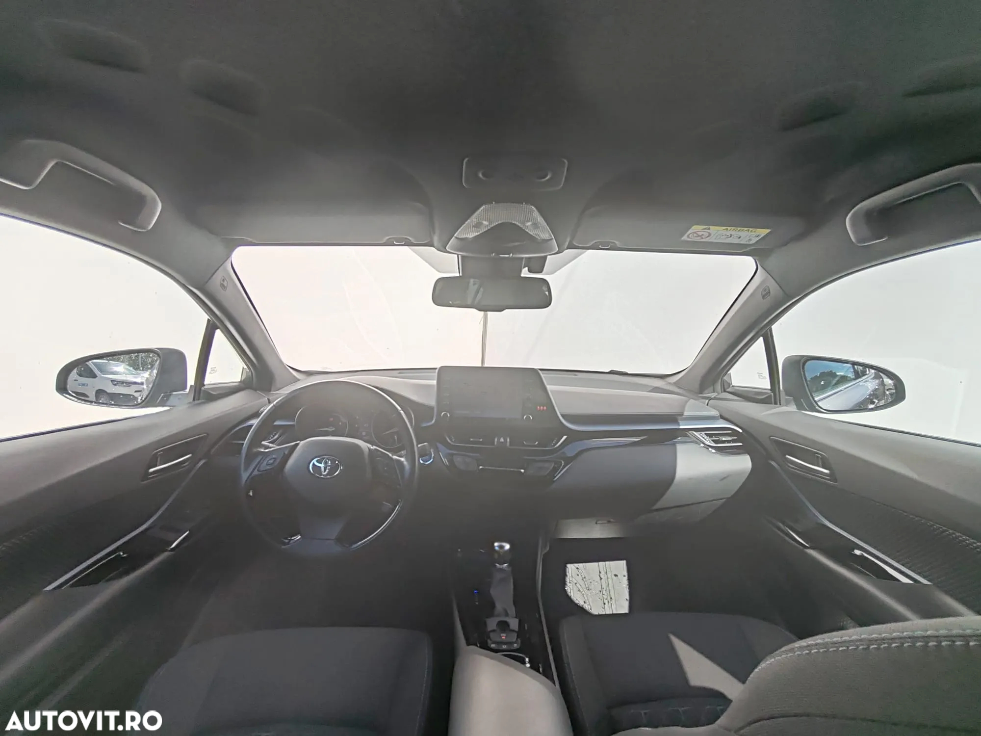 Toyota C-HR 1.8 HSD 122 CP 4x2 CVT C-ult Style - 11