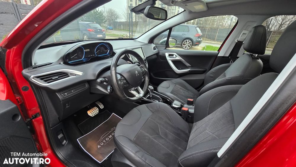 Peugeot 2008 PureTech 110 GPF Stop&Start EAT6 Crossway - 11