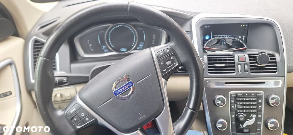 Volvo XC 60 D4 Drive-E Momentum - 9