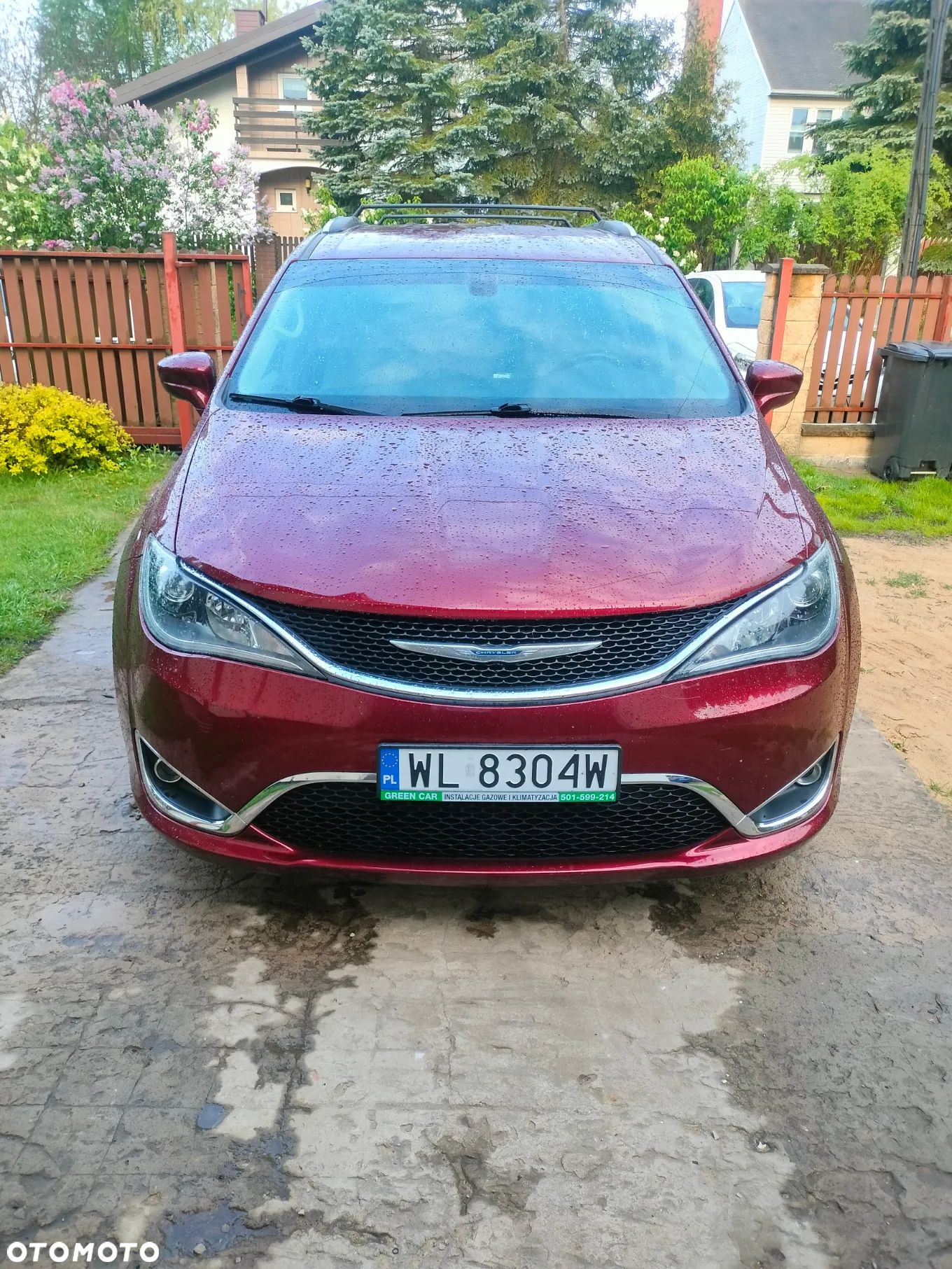 Chrysler Pacifica - 1