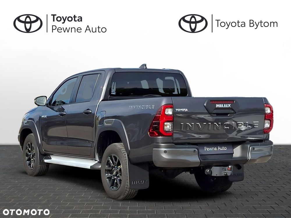 Toyota Hilux 2025 photo 3