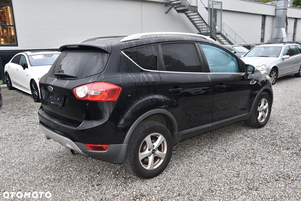 Ford Kuga 2.5 4x4 Titanium - 3