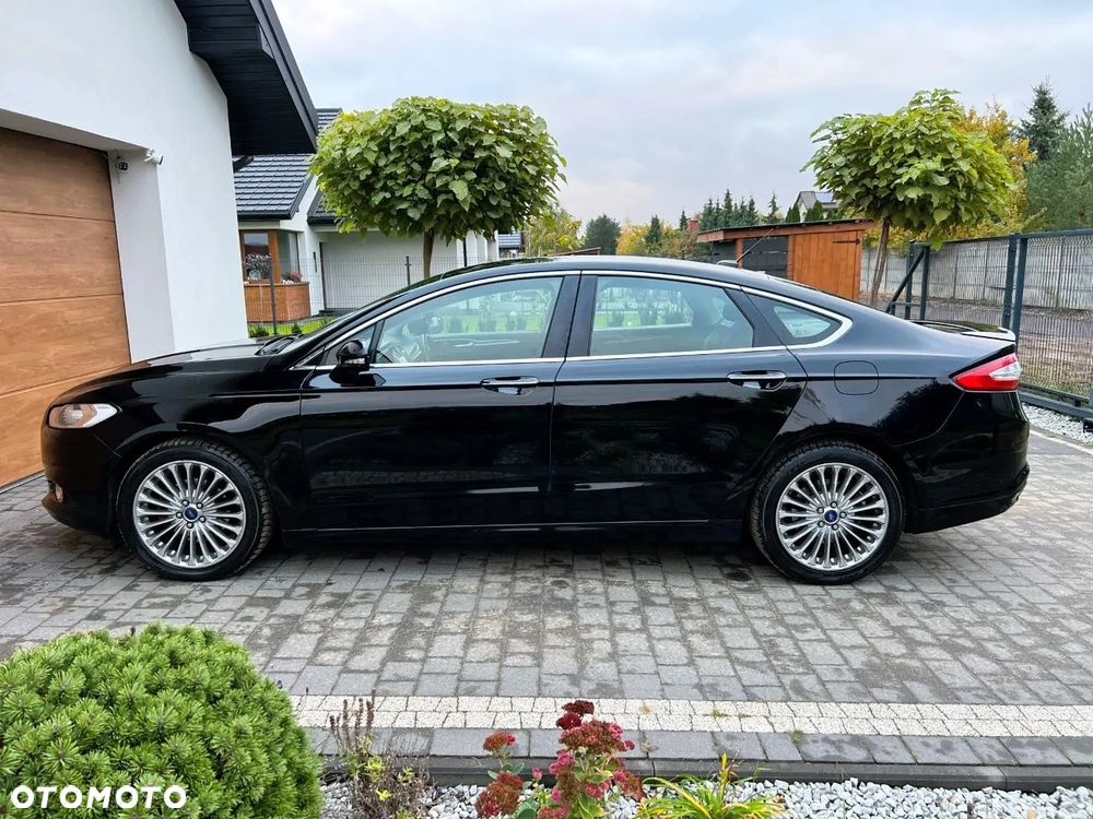 Ford Fusion 2.0 EcoBoost Titanium - 38