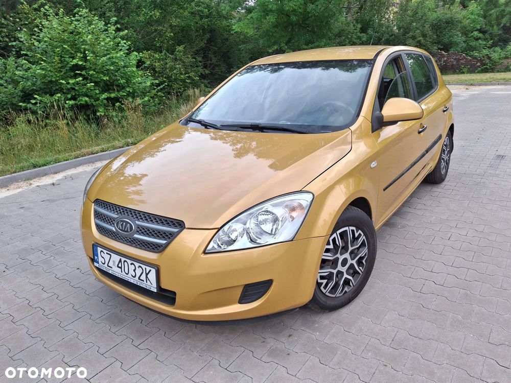 Kia Ceed - 20