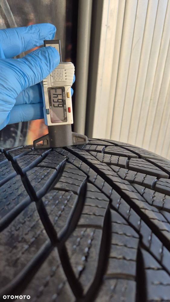Koła zimowe BMW 225/55 R17 Goodyear - 6