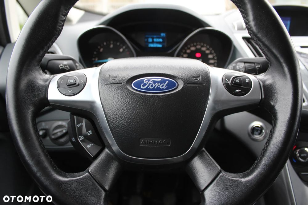 Ford Grand C-MAX - 17