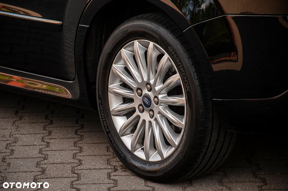 Ford S-Max - 8