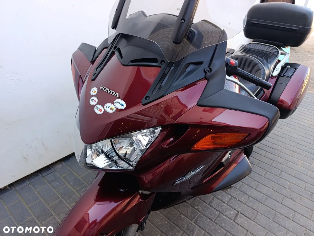 Honda ST - 11