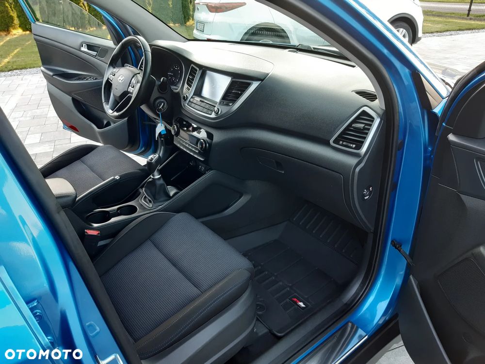 Hyundai Tucson blue 1.6 GDi 2WD Navi - 16
