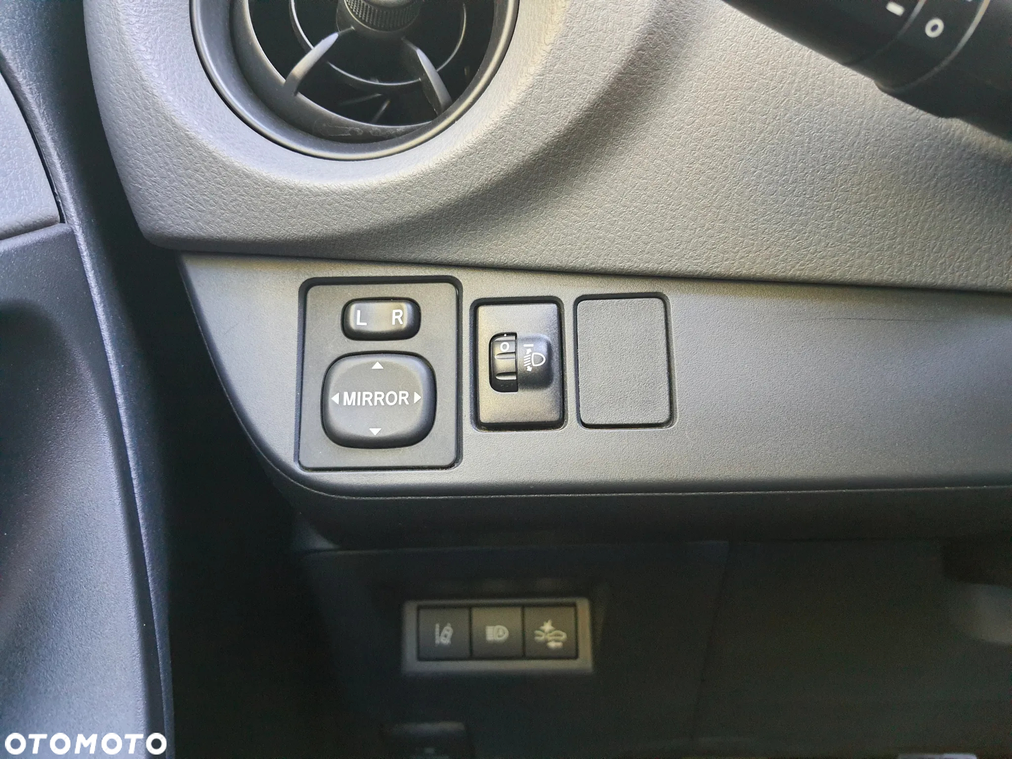 Toyota Yaris 1.5 Active - 14