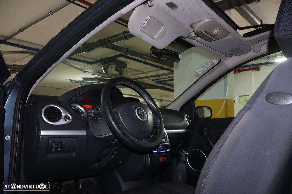 Renault Clio 1.2 16V Pack - 6