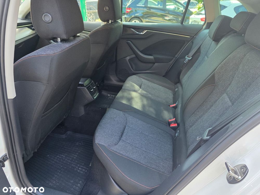 Skoda Scala 1.0 TSI DSG Clever - 21
