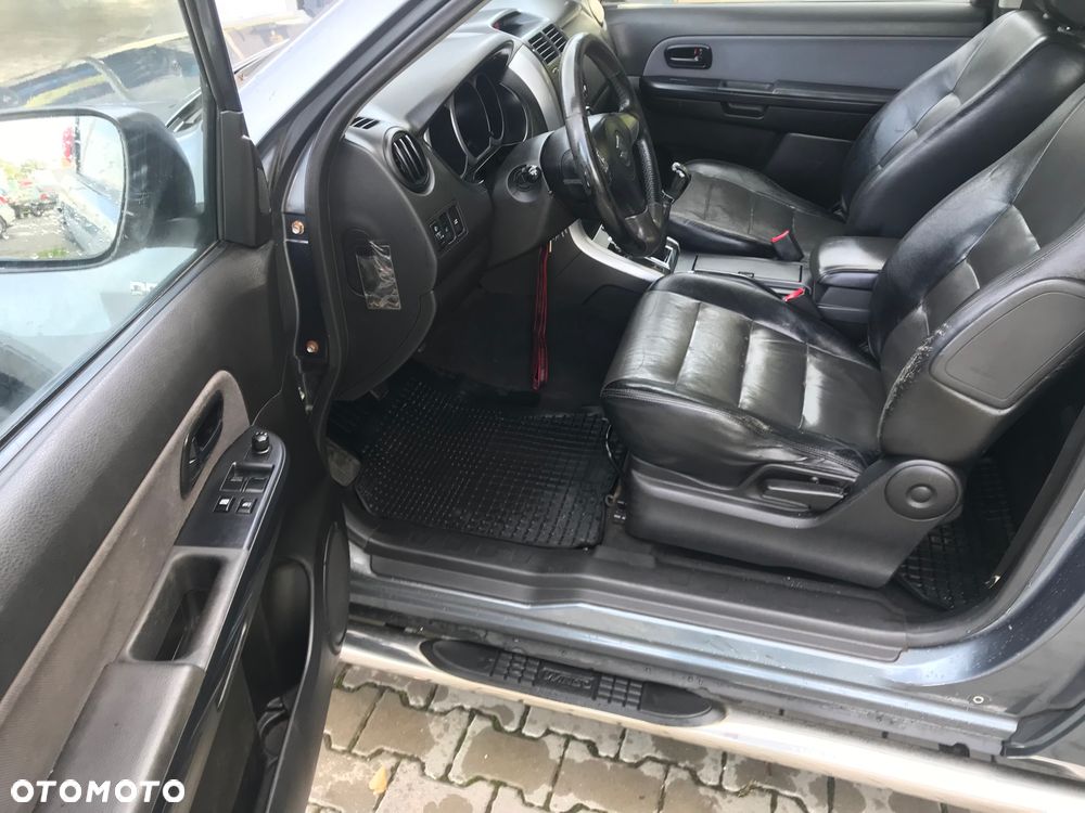 Suzuki Grand Vitara - 17