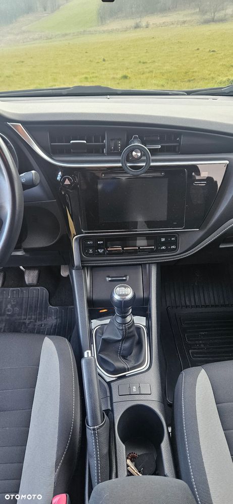 Toyota Auris 1.2 T Dynamic - 12