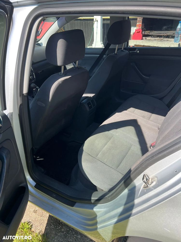 Volkswagen Golf 1.6 Comfortline - 7