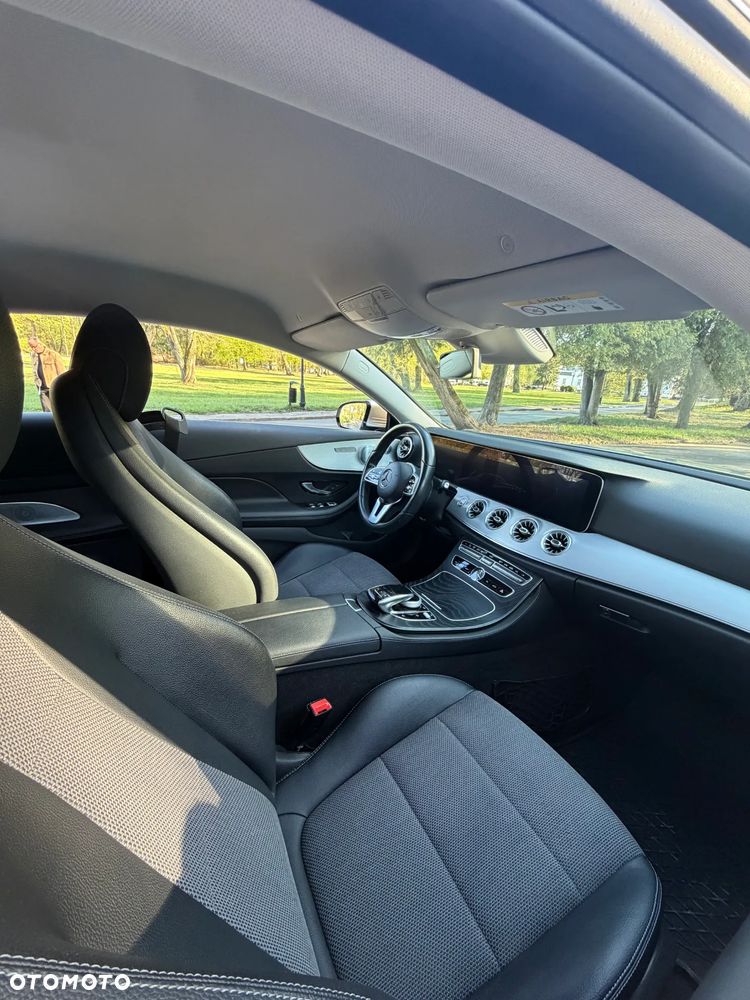 Mercedes-Benz Klasa E 200 4-Matic 9G-TRONIC - 13