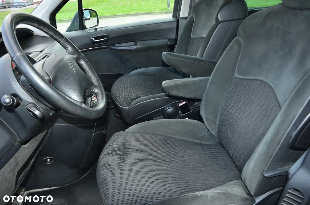 Citroën C8 HDi 165 Exclusive - 20