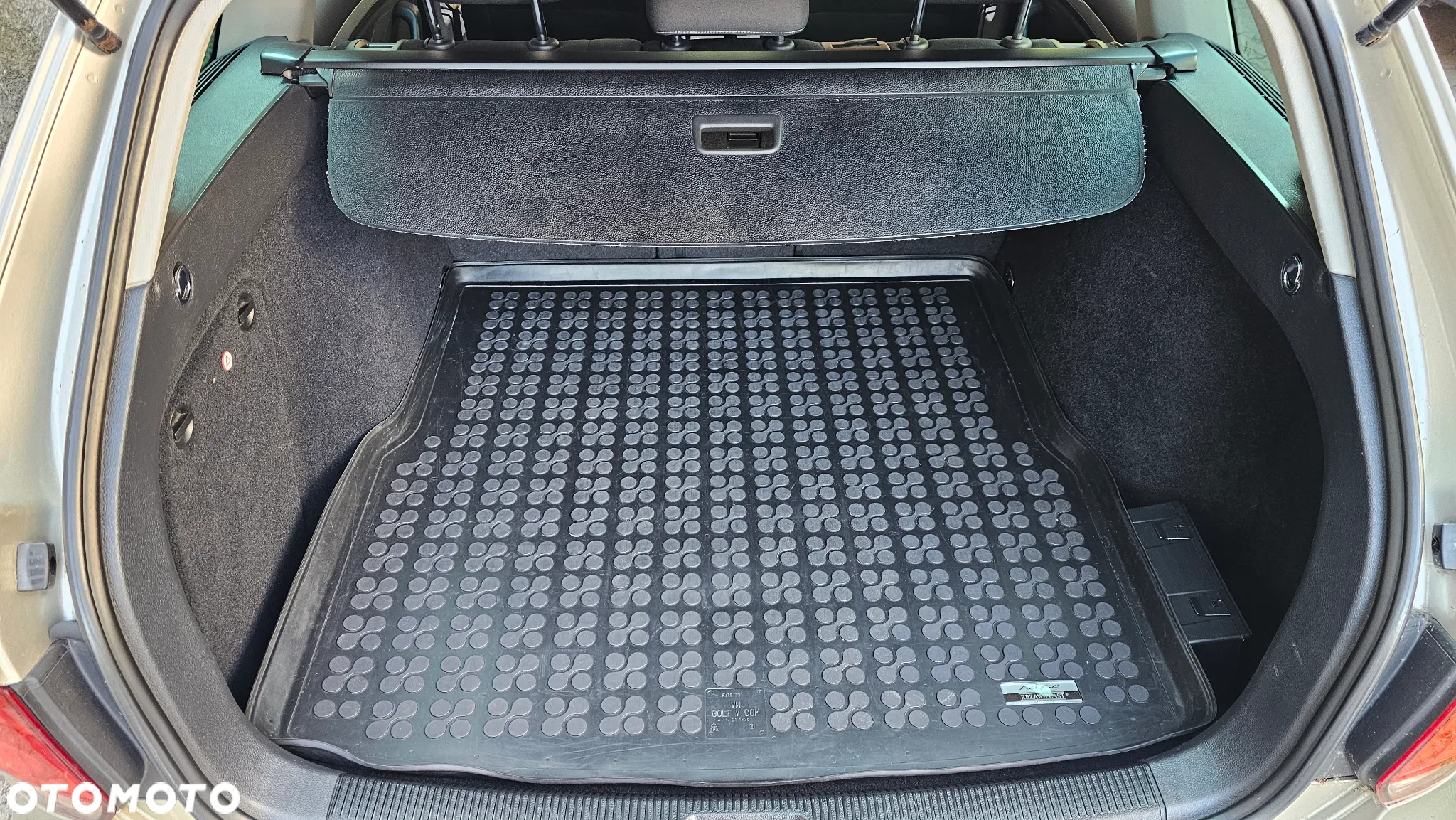 Volkswagen Golf - 22